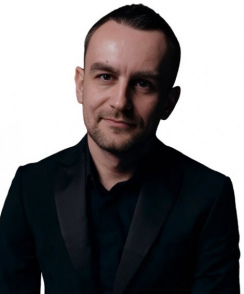 Лукошин Евгений Владимирович стоматолог