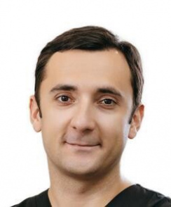 Уляков Эльдар Андреевич стоматолог
